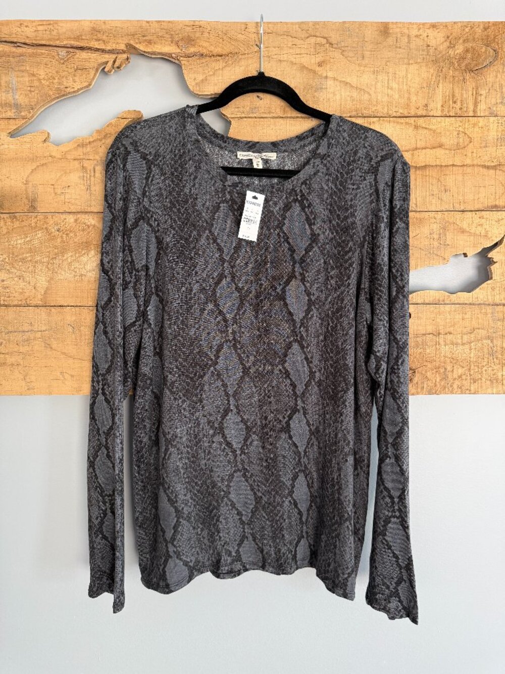 NWT Express Snake Print Lightweight Knit Top, Size XL
